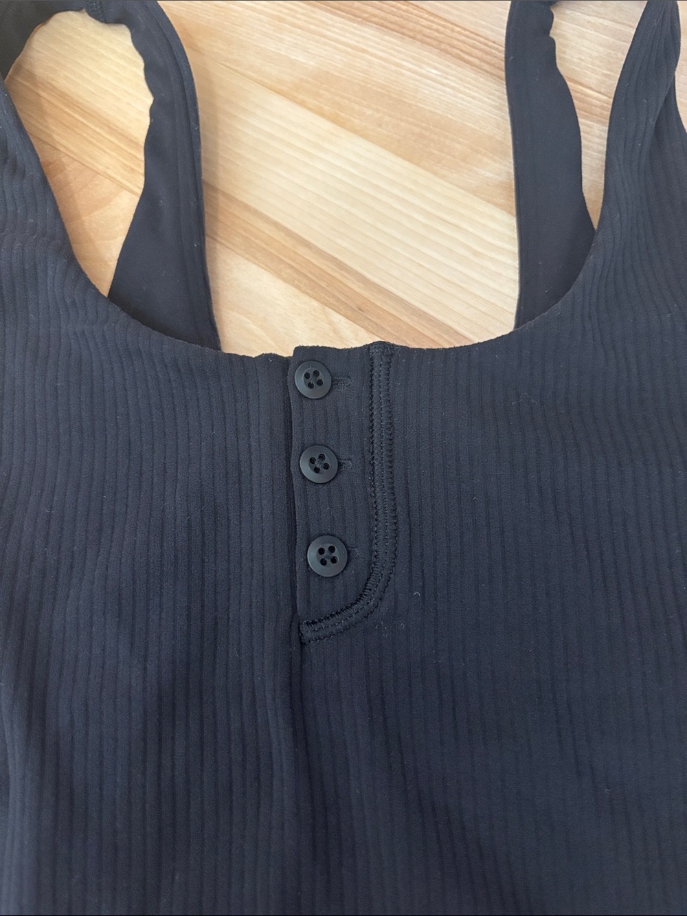 Lululemon Align Black Ribbed Button-Front Crop Tank size 2 - Picture 4 of 7